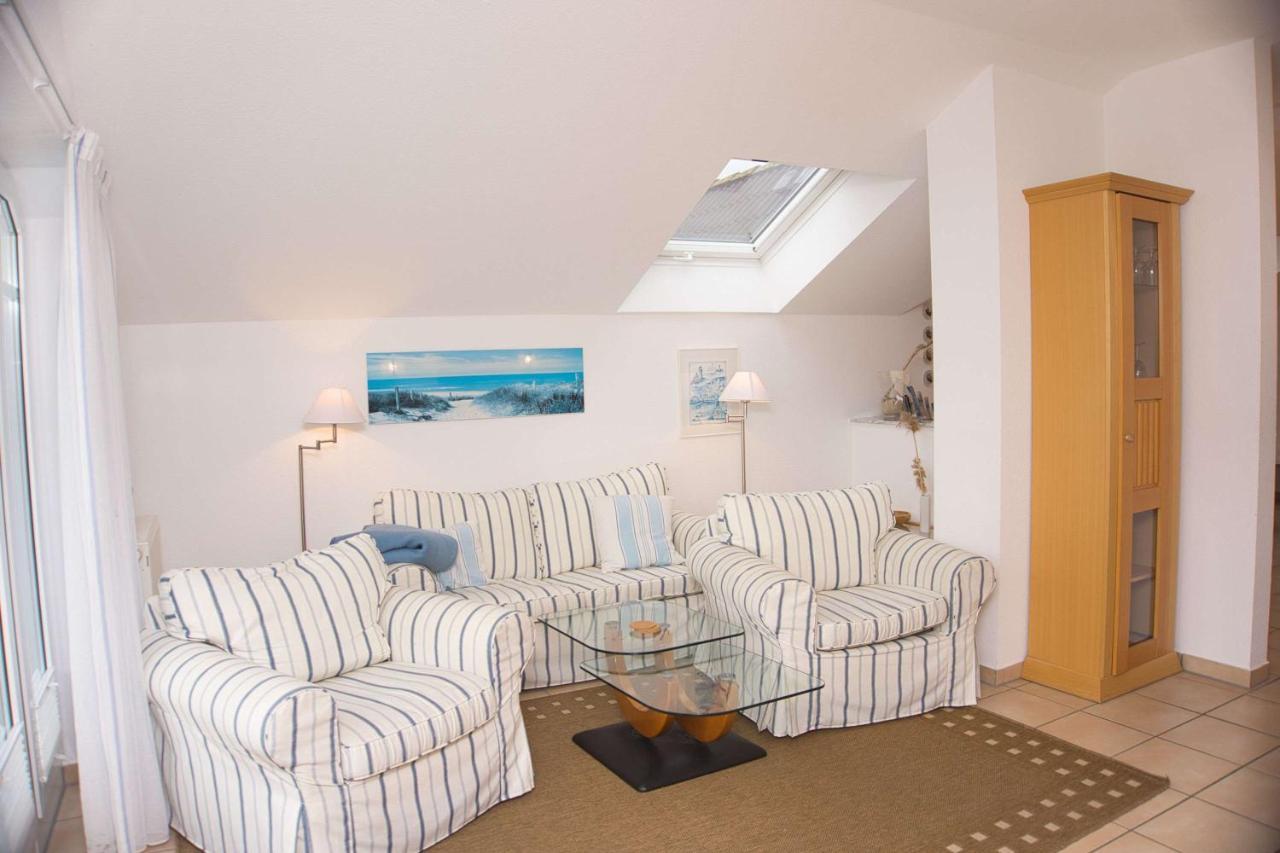 Dünenhaus Ferienwohnung mit Balkon und Meerblick Goehren  Exterior foto
